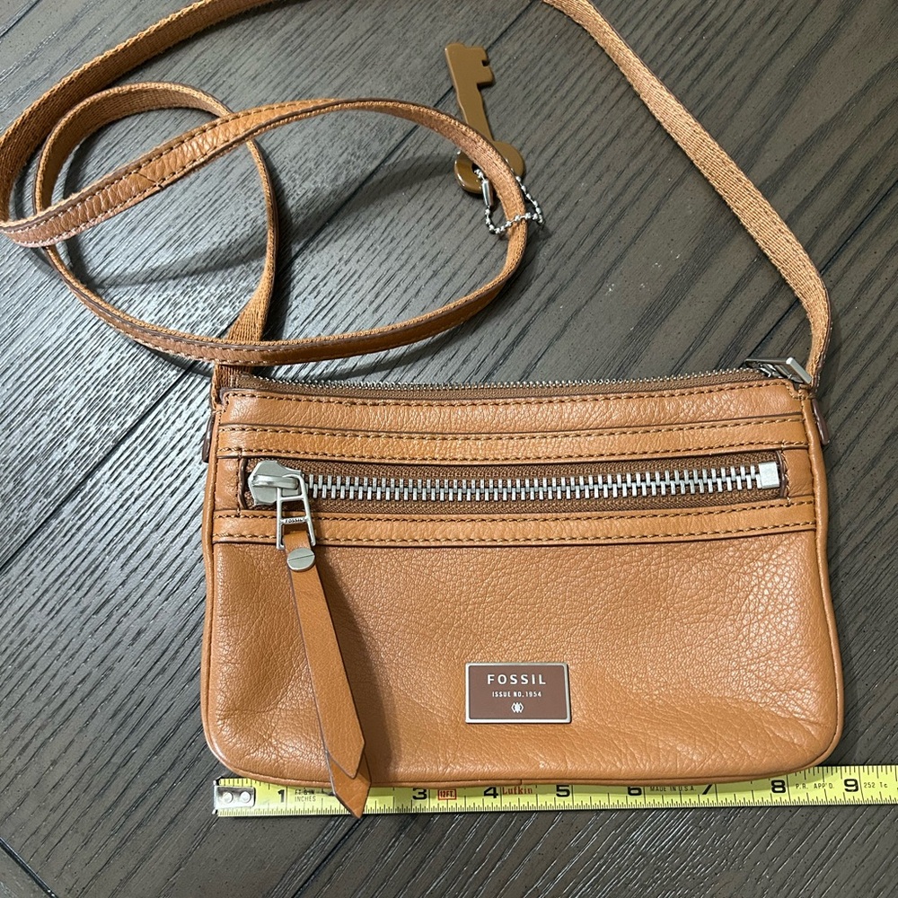 Fossil Tan Leather Crossbody Bag